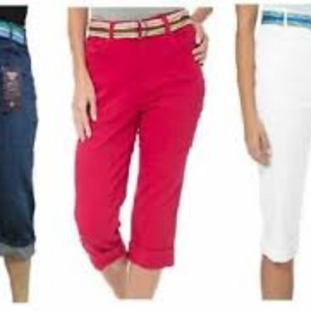 Gloria Vanderbilt Amanda Classic Fit Cuffed Capris in Pink (Belt not included)